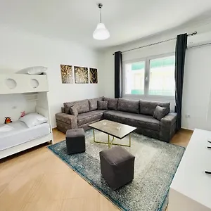 Appartamento Jico Travel - Bani, Vlorë